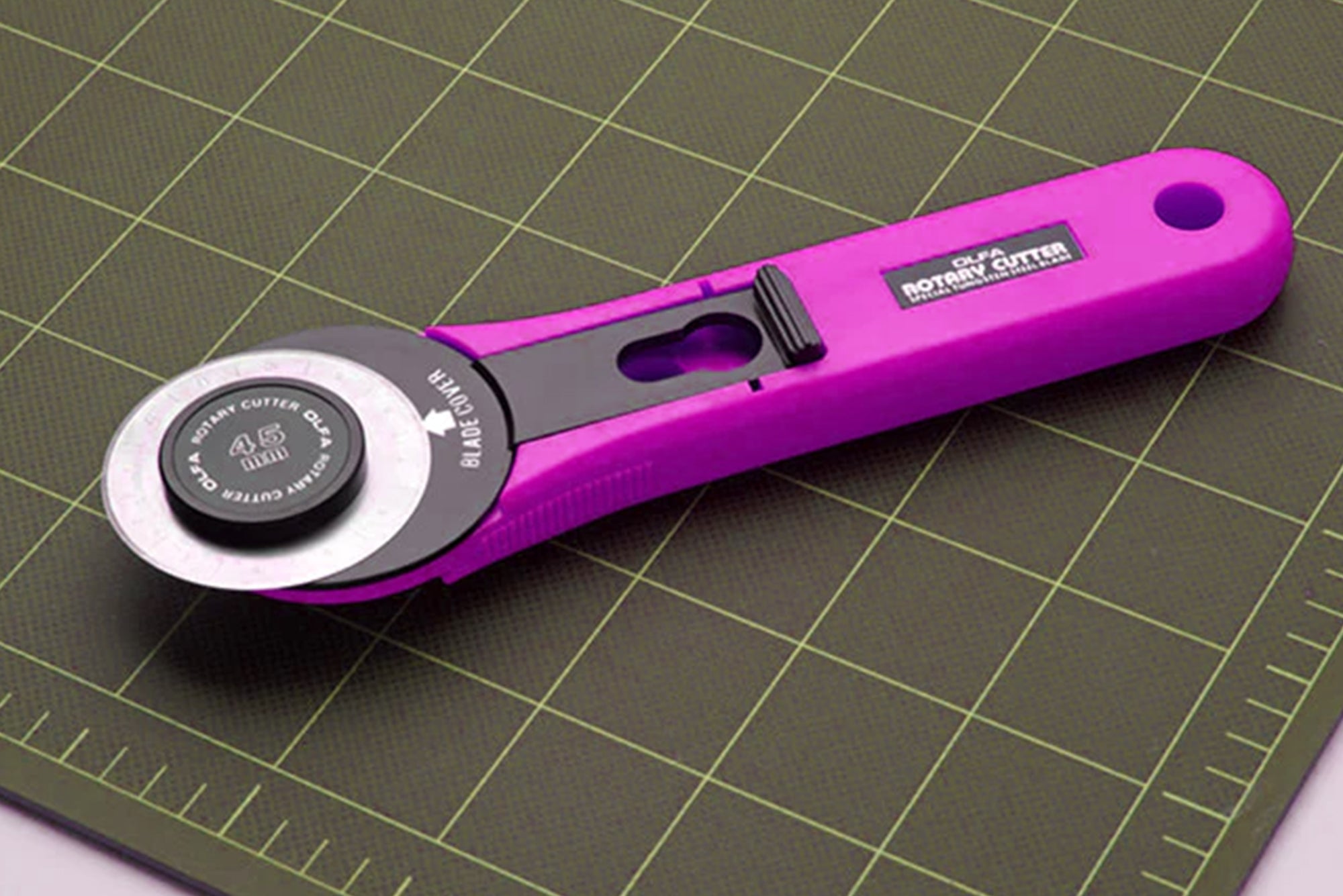 Best Sewing Accessories for Drag Queens